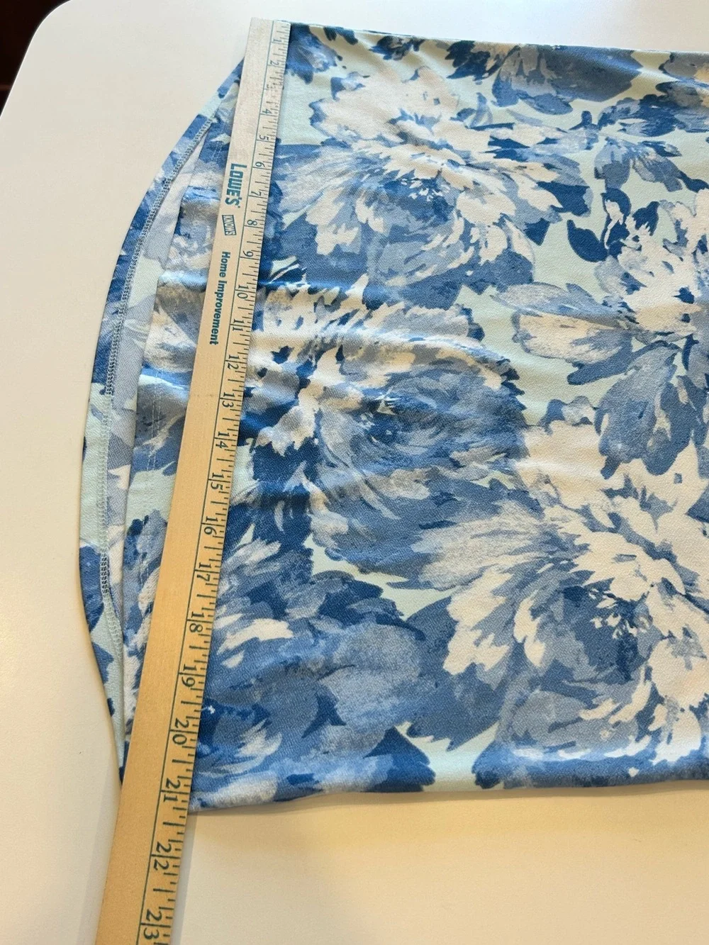 Jones New York Floral V-Neck Blouse Size Medium Blue White Polyester